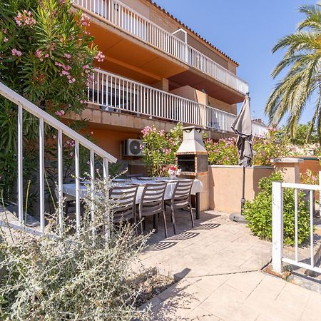 אמפוריבראבה Jouvacations Villa Freser מראה חיצוני תמונה