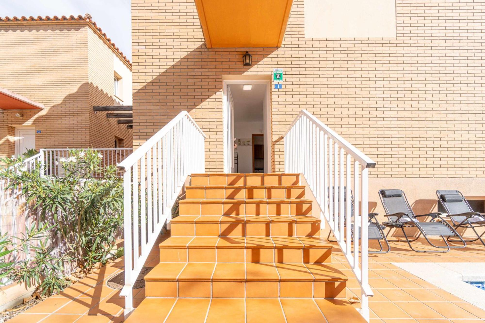 אמפוריבראבה Jouvacations Villa Freser מראה חיצוני תמונה